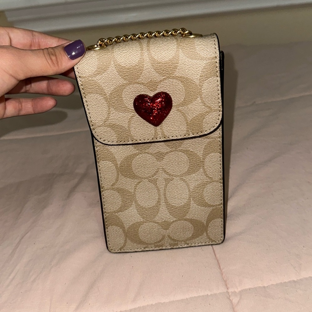 Coach North South Phone Crossbody Valentine Edition